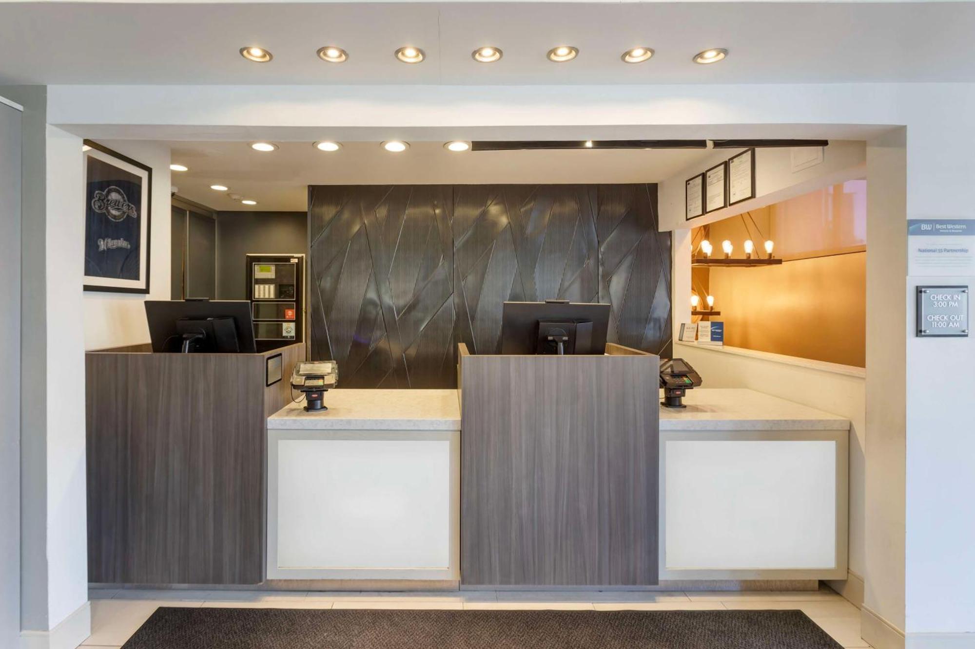 Best Western Plus Milwaukee West Eksteriør billede