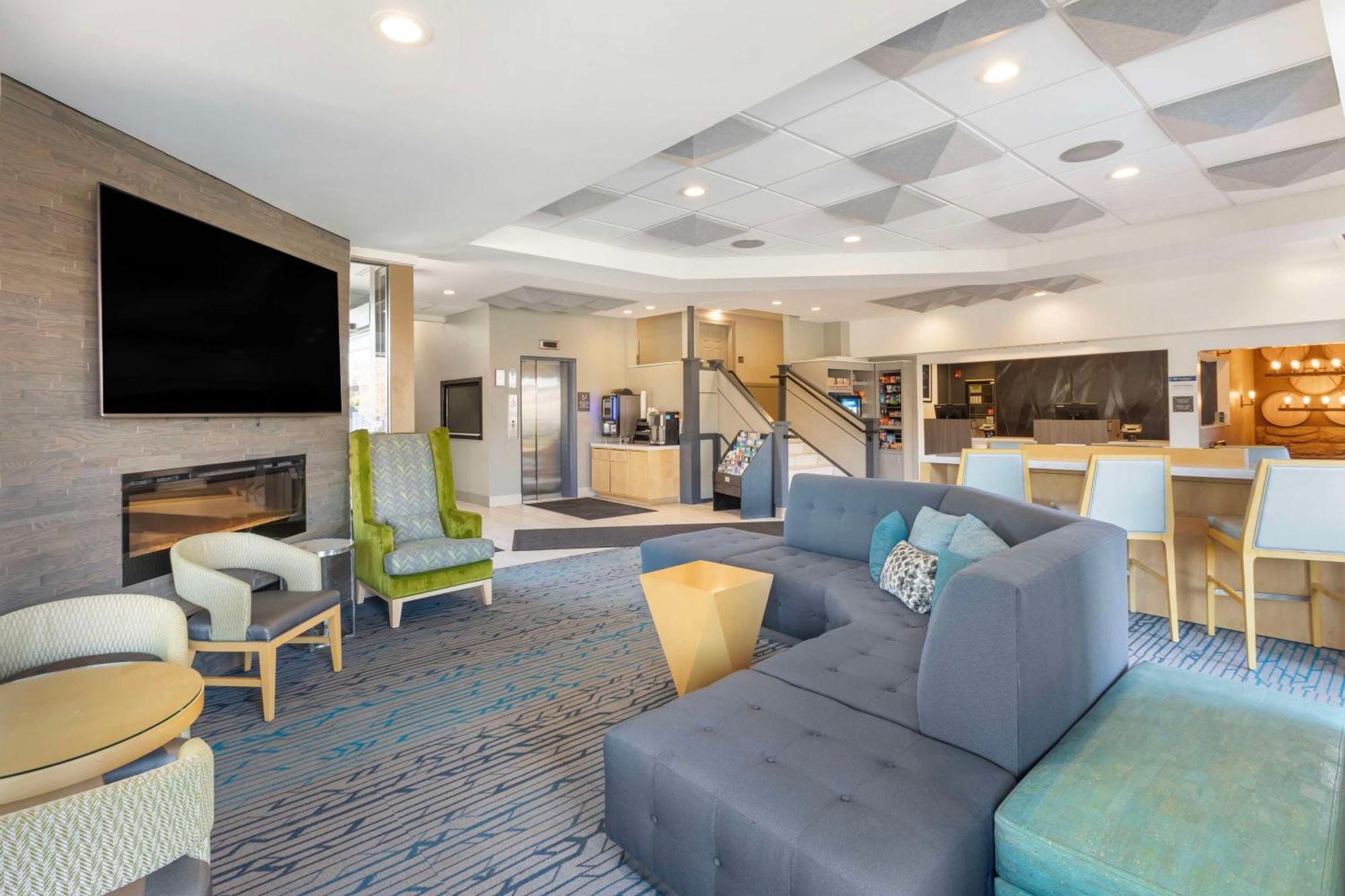 Best Western Plus Milwaukee West Eksteriør billede